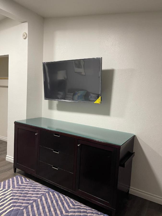Golden Kent Motel Екстер'єр фото