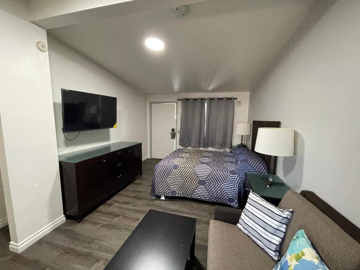 Golden Kent Motel Екстер'єр фото