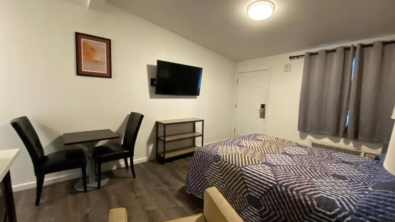 Golden Kent Motel Екстер'єр фото