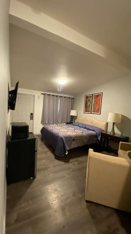 Golden Kent Motel Екстер'єр фото