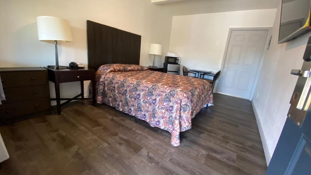 Golden Kent Motel Екстер'єр фото
